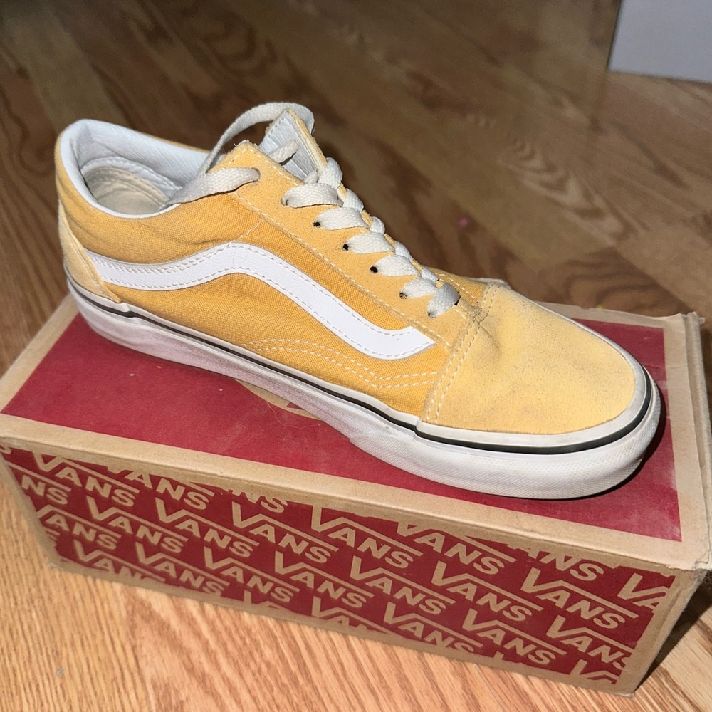 Gold vans